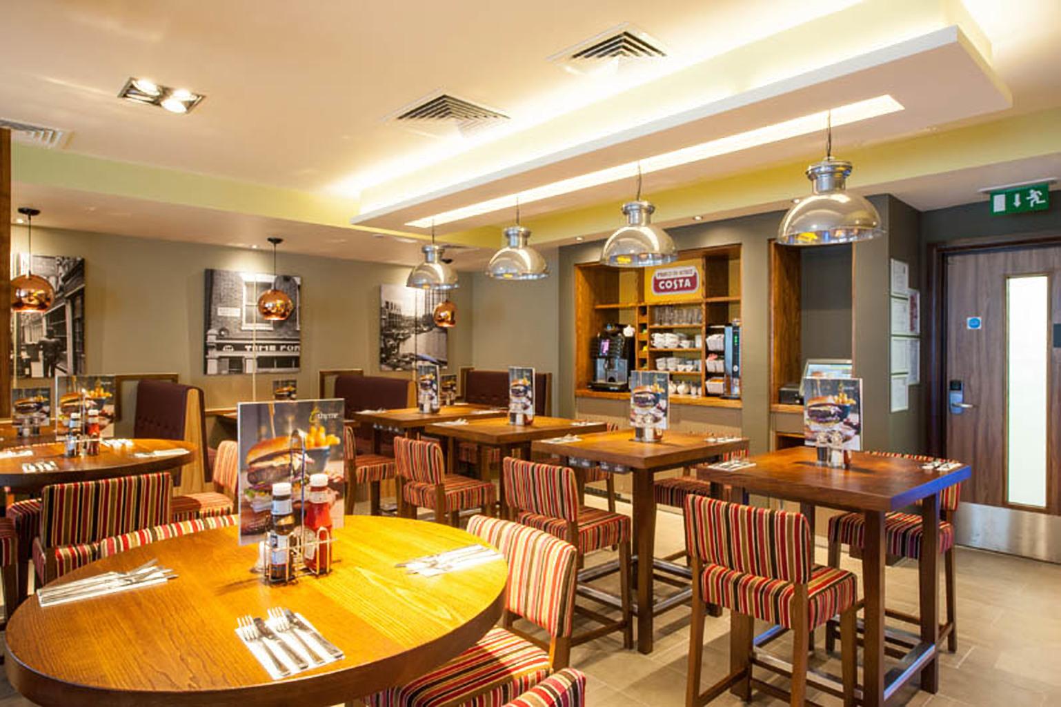 Premier Inn London Hackney Ngoại thất bức ảnh