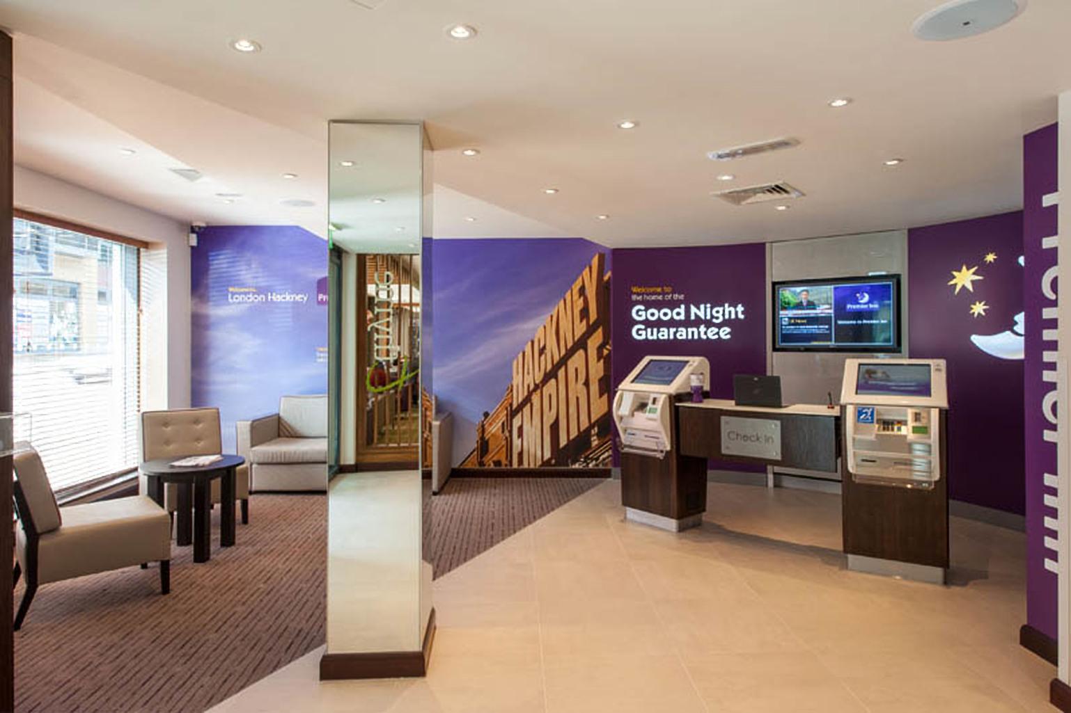 Premier Inn London Hackney Ngoại thất bức ảnh